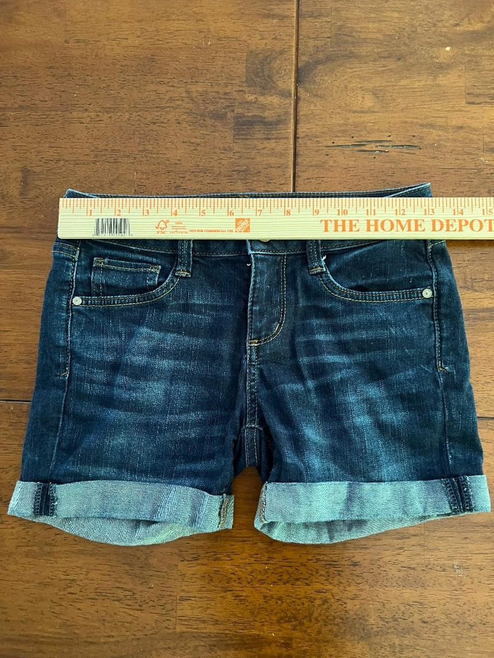Womens / Juniors Arizona Jean Co. Shorts, Size 1
